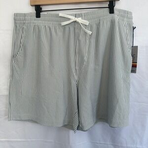 C&C California 7" Blue/Grey and White Seersucker Pinstripe Shorts Coastal Beachy